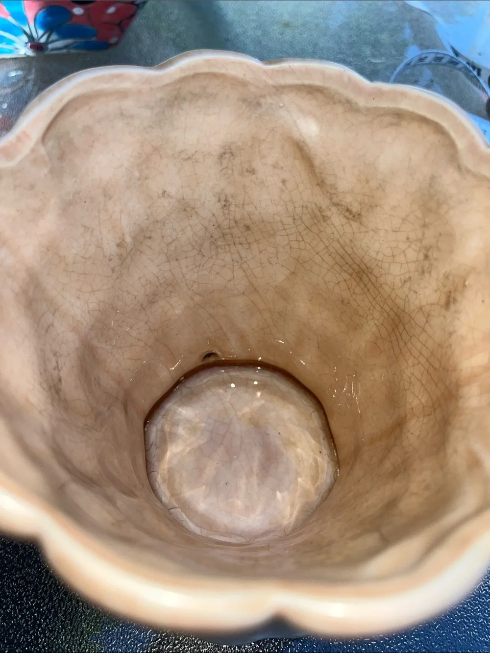 McCoy Peach‎ Ceramic Honeycomb Pebbled Planter with Saucer 5”